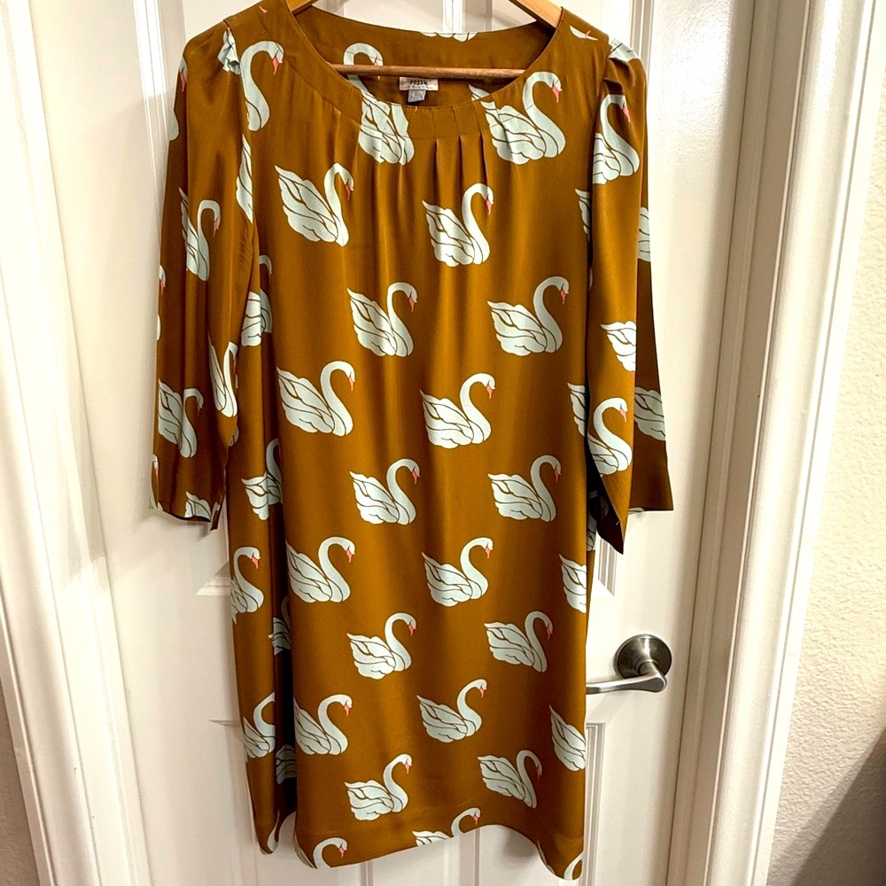 Fossil Silk Tan Swan Print Lined 3/4 Sleeve Pullover Tunic